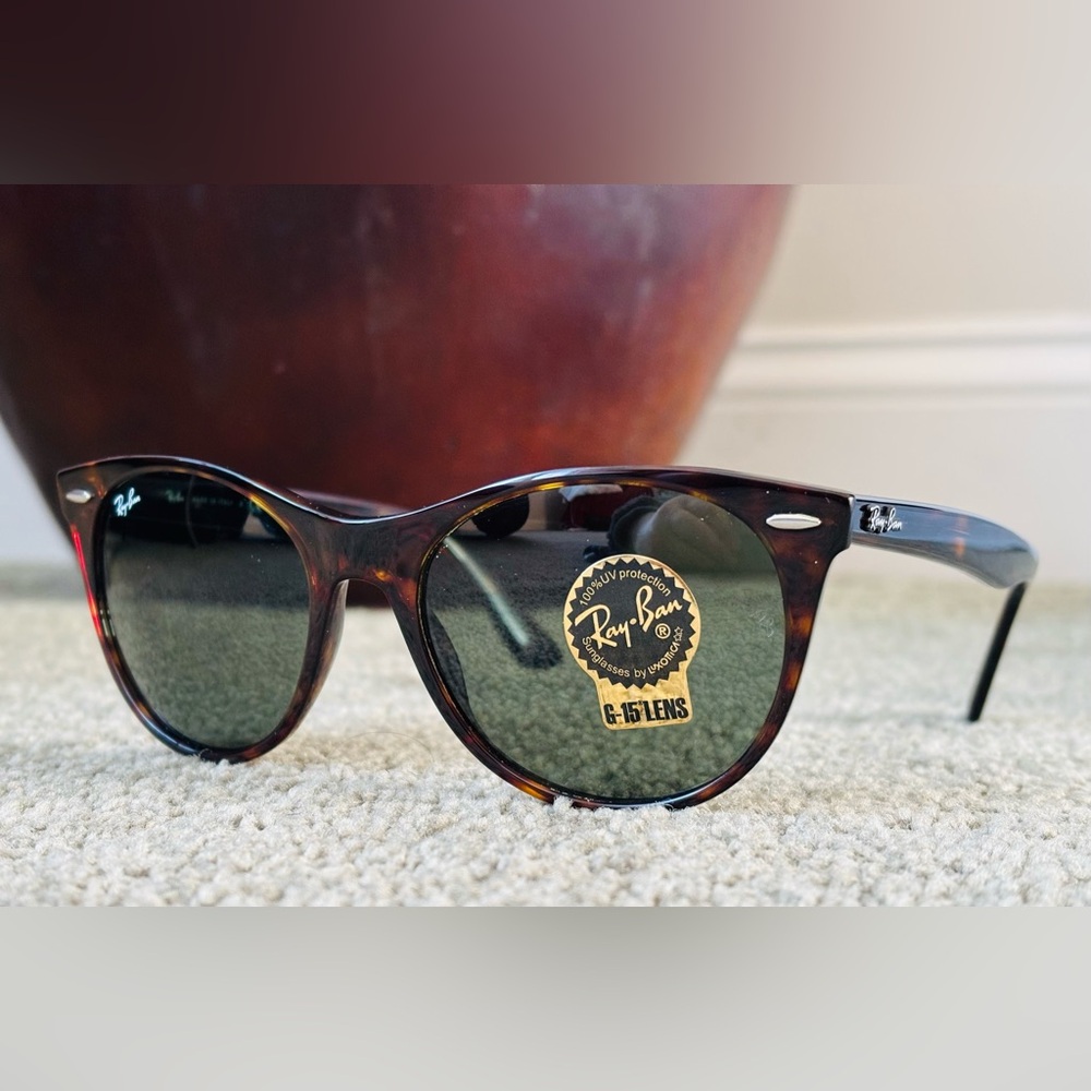 Brand New Never Worn Ray Ban Sunglasses